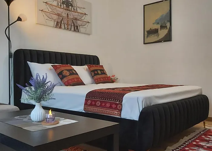 Caserina Lux Rome